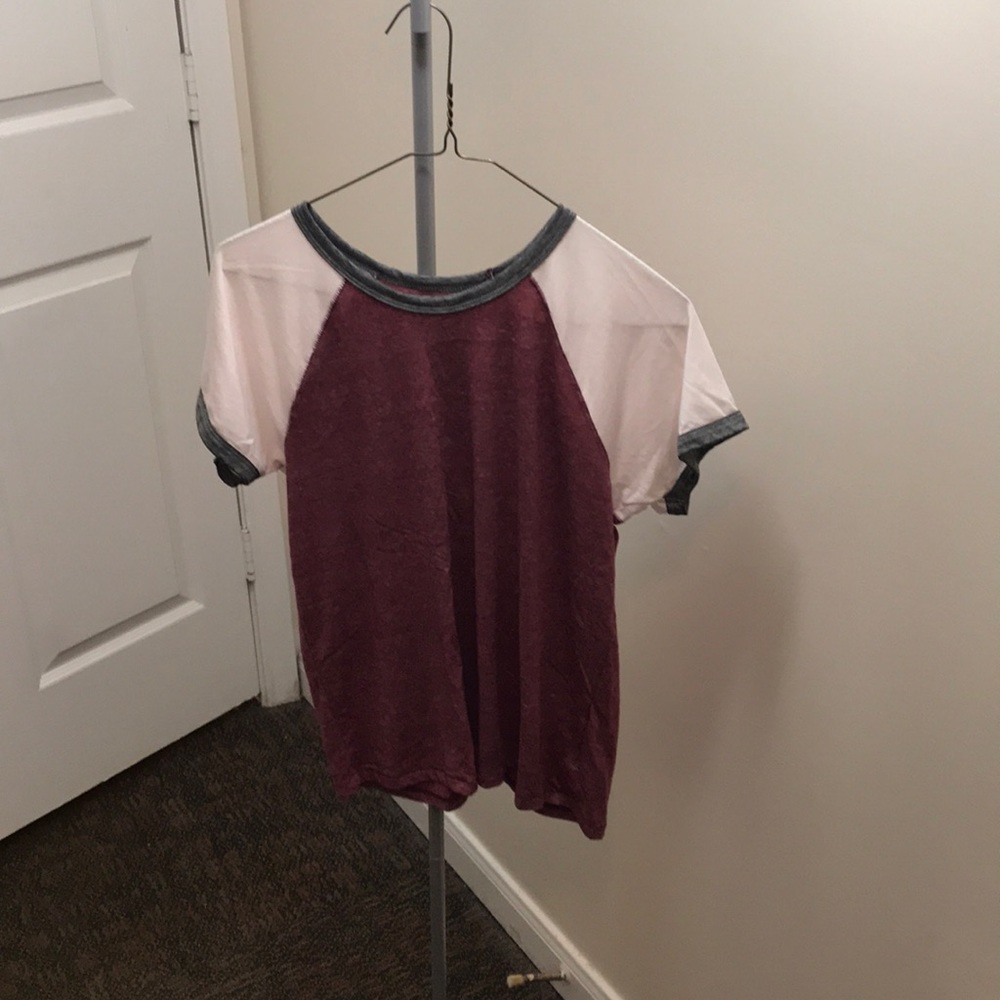 American Eagle Maroon T-shirt